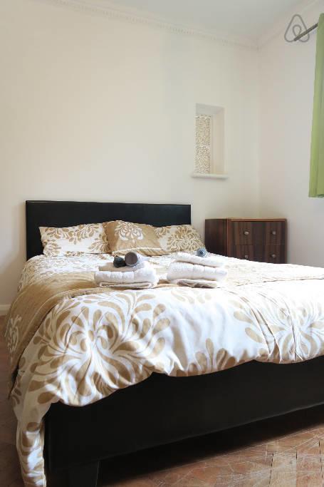 Oyo Guest House Ellipse Whetstone Værelse billede